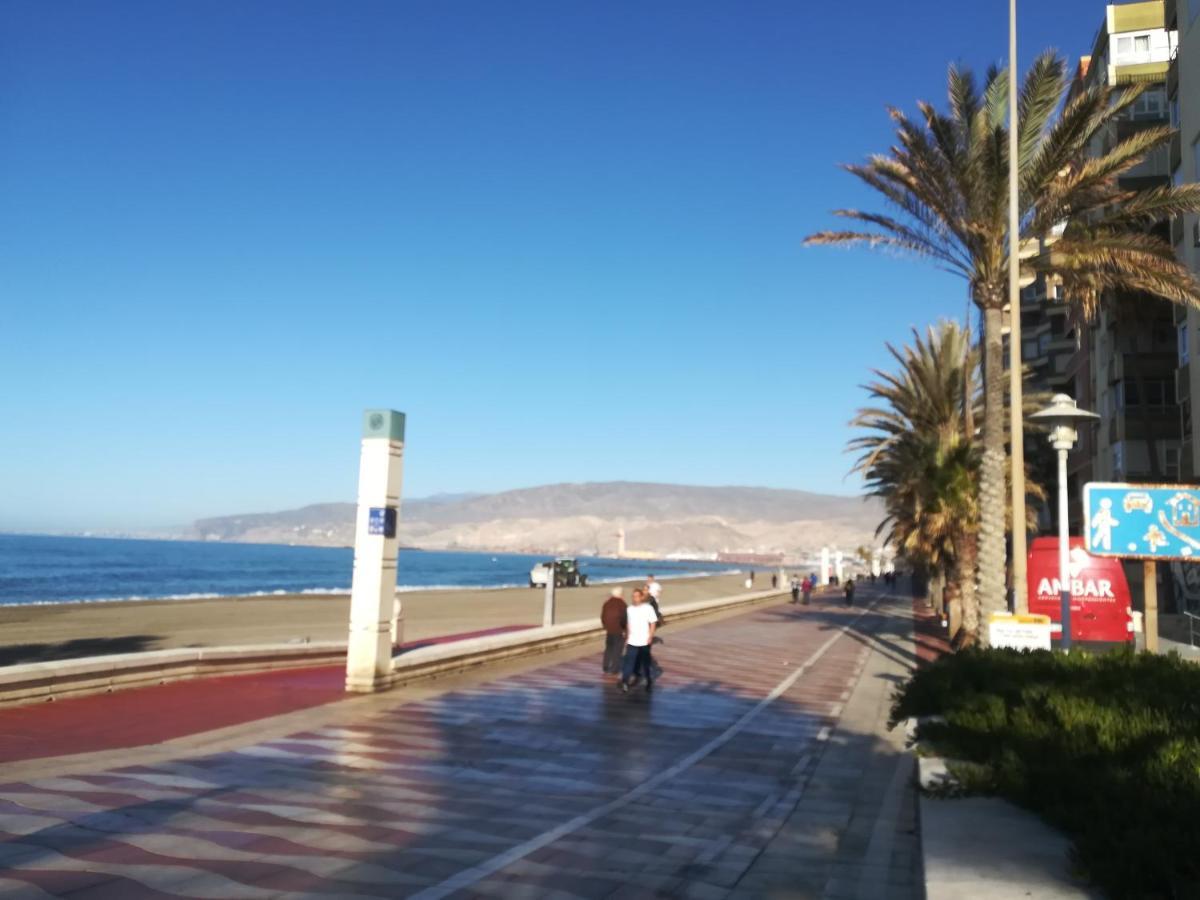 La Conchita Apartment Almeria Luaran gambar